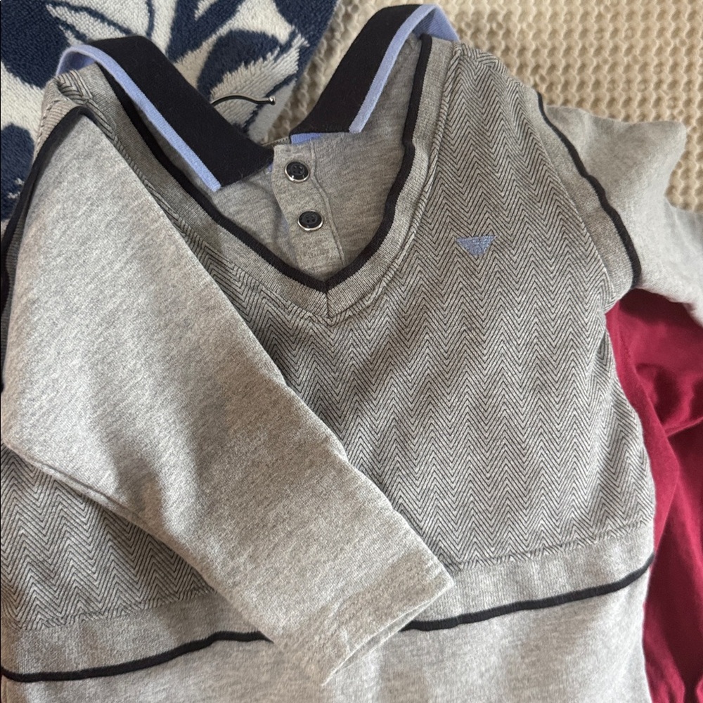 Perfect Armani baby 8m onesie worn 1-2 times for photos